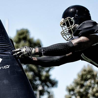 McDavid Hexpad Forearm Sleeves 651 návlek na předloktí