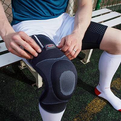 McDavid 5116 Knee Sleeve/4-way elastic bandáž na koleno